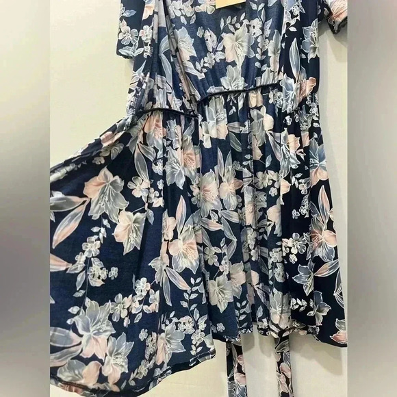 SJS Short Sleeve Floral Wrap Dress Size L - Picture 8 of 11